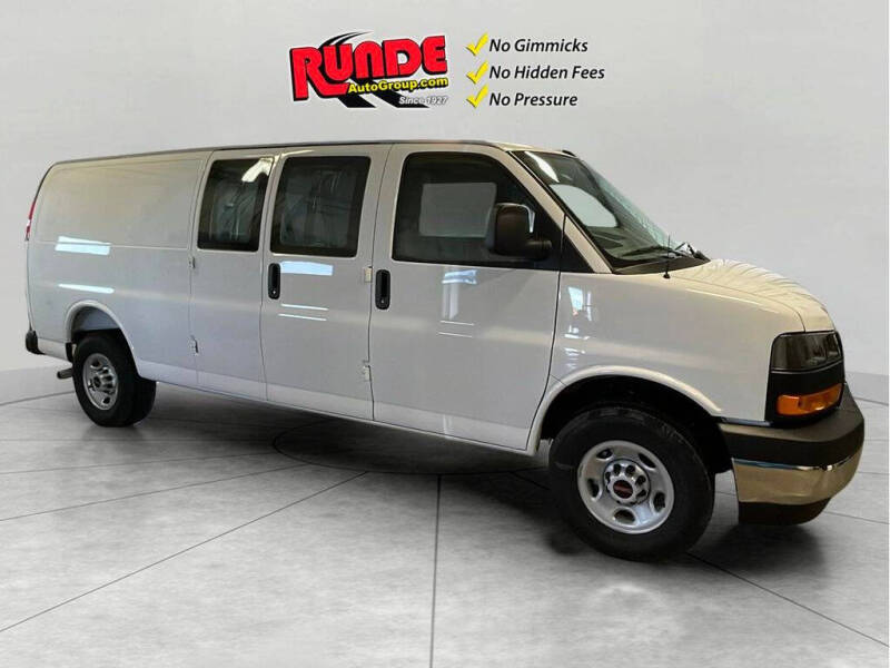 2025 GMC Savana 3500