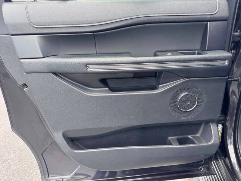 2024 Ford Expedition MAX XLT
