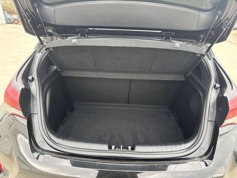 2020 Hyundai Veloster