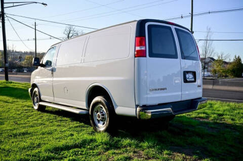 2024 GMC Savana 2500