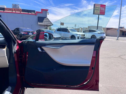 2020 Tesla Model S Long Range