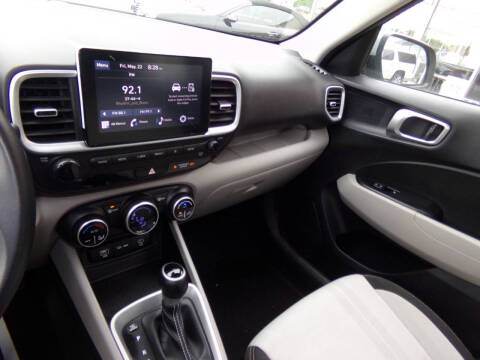 2025 Hyundai Venue SEL