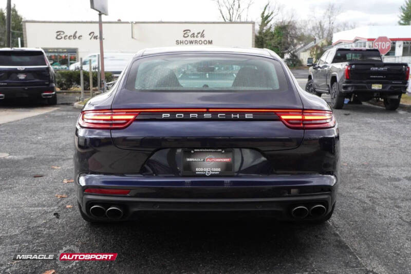 2017 Porsche Panamera 4S