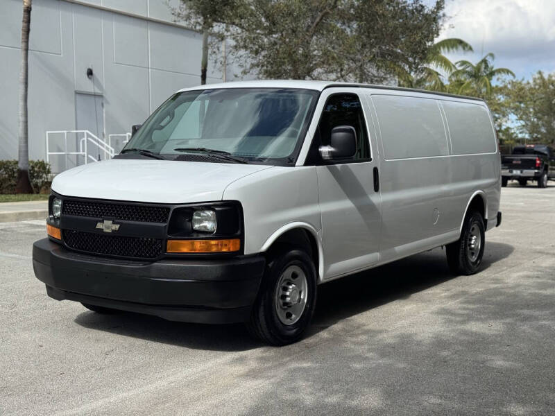 2017 Chevrolet Express 2500