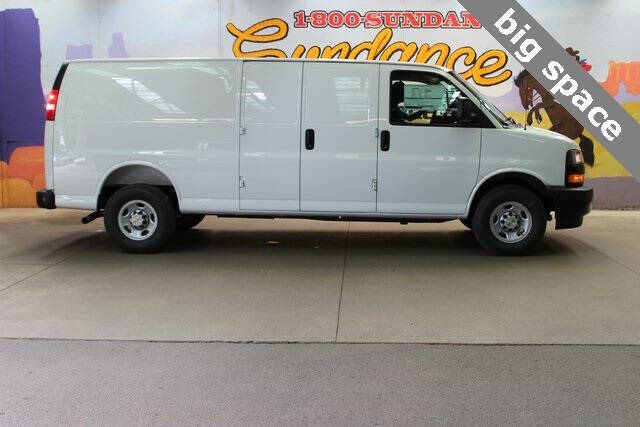 2025 Chevrolet Express 2500