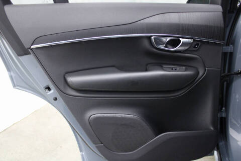 2020 Volvo XC90 T5 Momentum