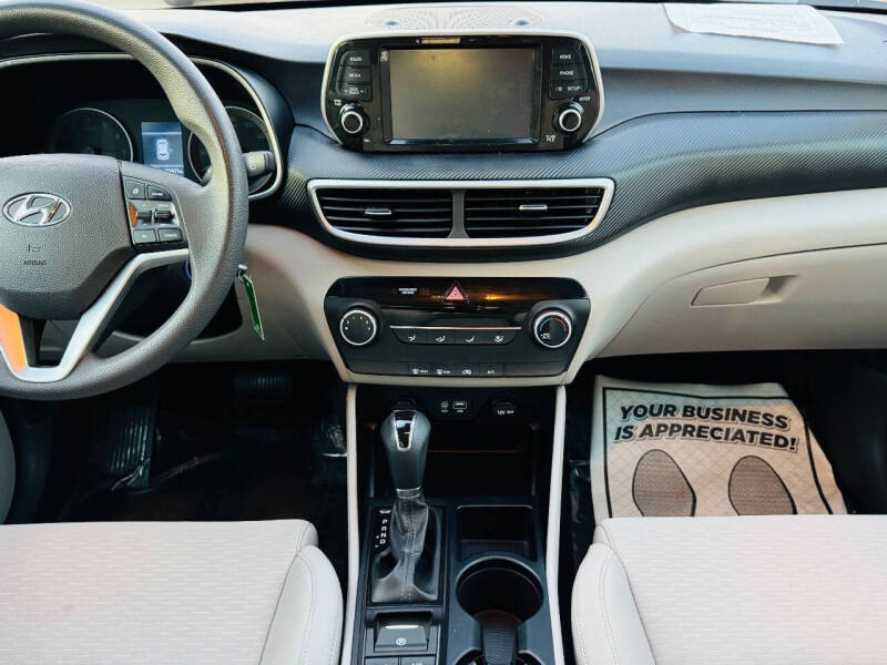 2020 Hyundai Tucson SE