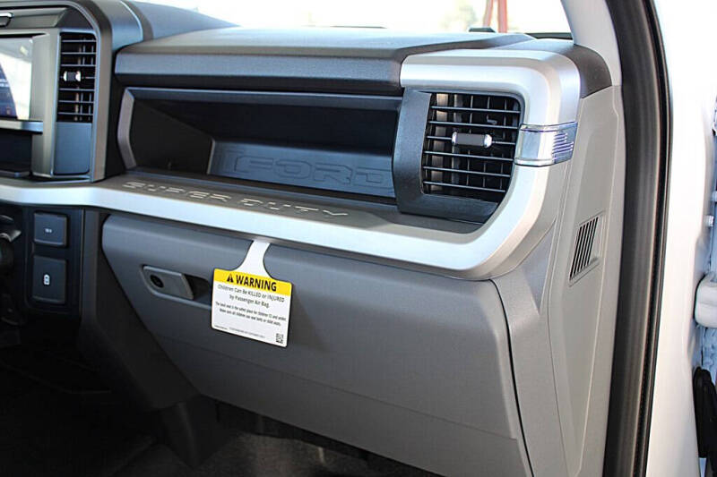 2025 Ford F-350 Super Duty XL