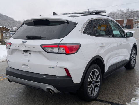 2020 Ford Escape SEL