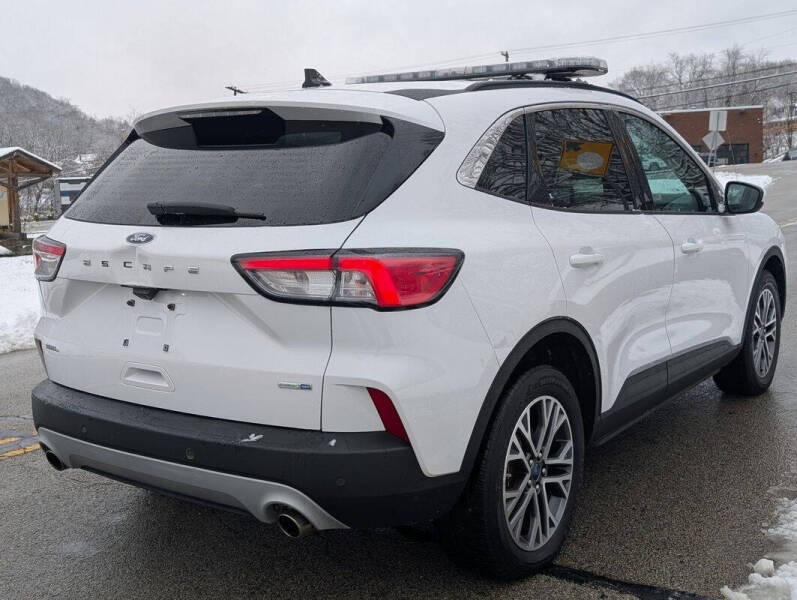 2020 Ford Escape SEL