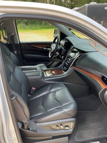 2019 Cadillac Escalade Luxury