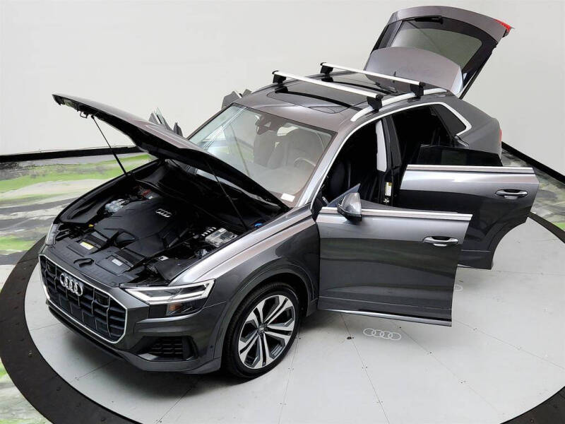 2019 Audi Q8 quattro Premium Plus 55 TFSI