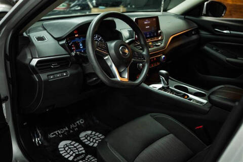 2022 Nissan Altima 2.5 SV