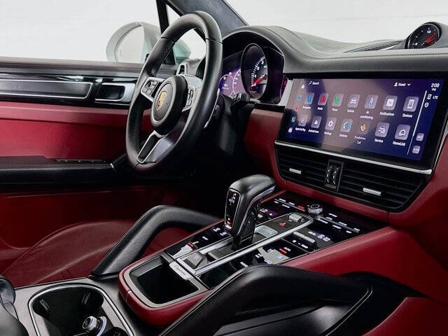 2022 Porsche Cayenne GTS