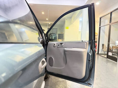 2006 Dodge Grand Caravan SE