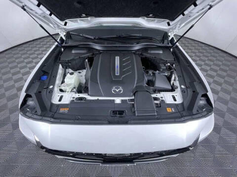 2025 Mazda CX-70 Plug-in Hybrid Premium