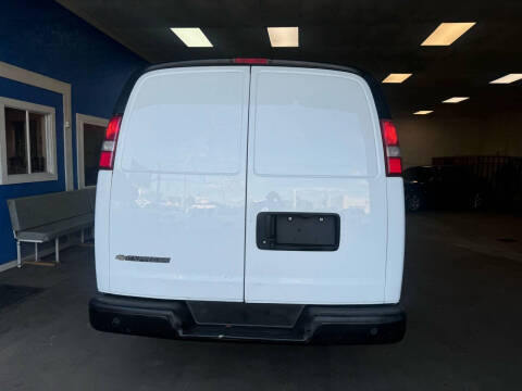 2017 Chevrolet Express 3500