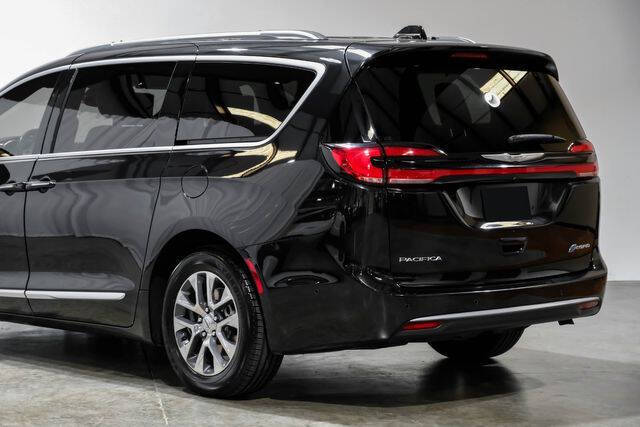 2022 Chrysler Pacifica Hybrid Pinnacle