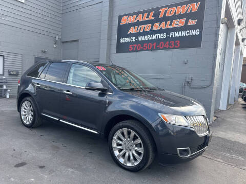 2013 Lincoln MKX for sale at Small Town Auto Sales Inc. in Hazleton PA
