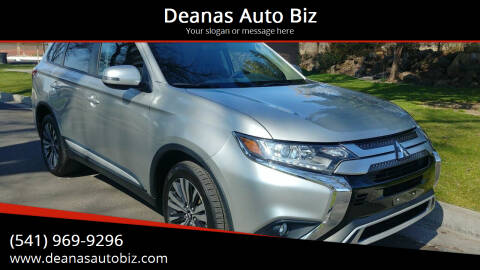 2019 Mitsubishi Outlander for sale at Deanas Auto Biz in Pendleton OR