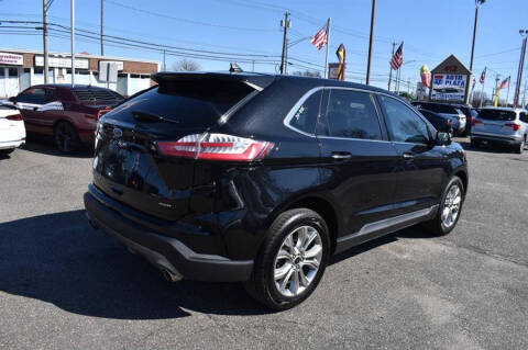 2024 Ford Edge Titanium