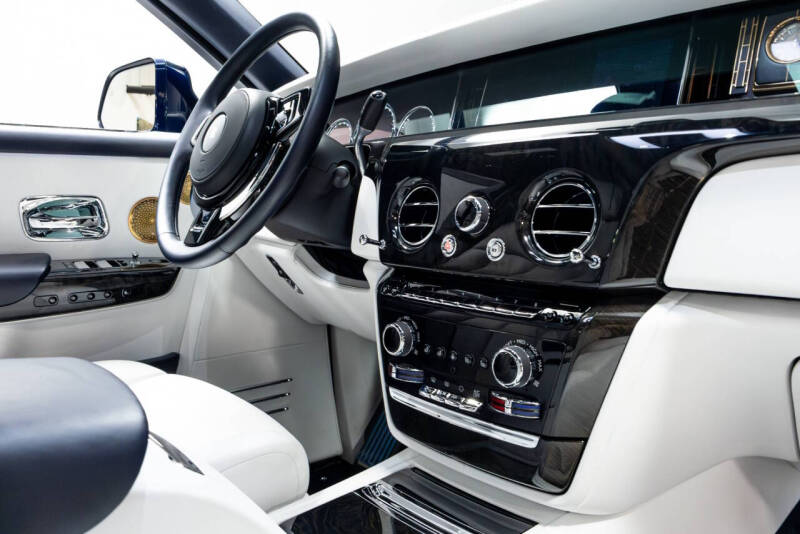 2021 Rolls-Royce Phantom