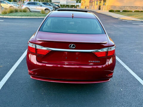 2015 Lexus ES 300h