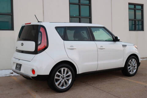 2019 Kia Soul +