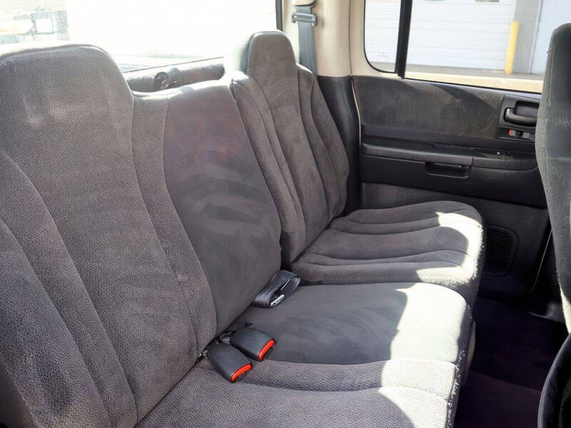 2004 Dodge Dakota SLT