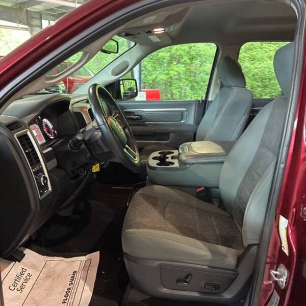 2017 RAM 1500 SLT