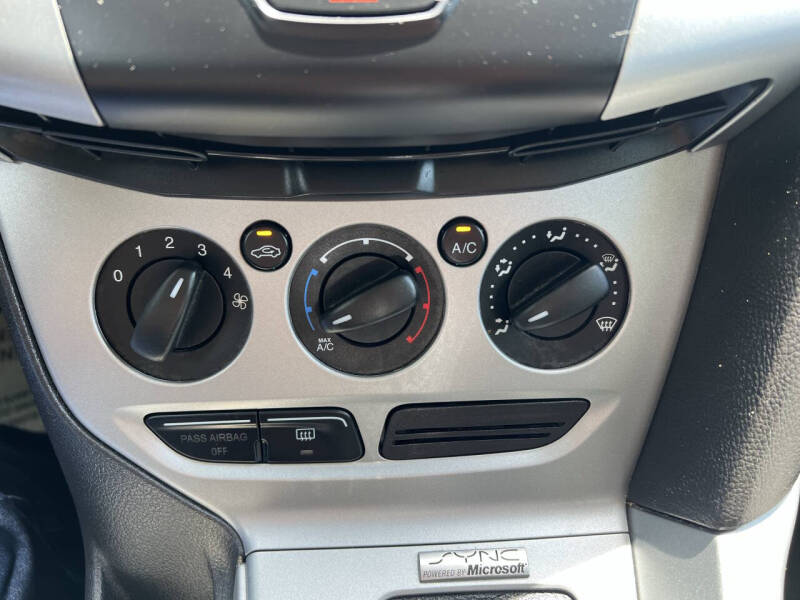 2012 Ford Focus SE