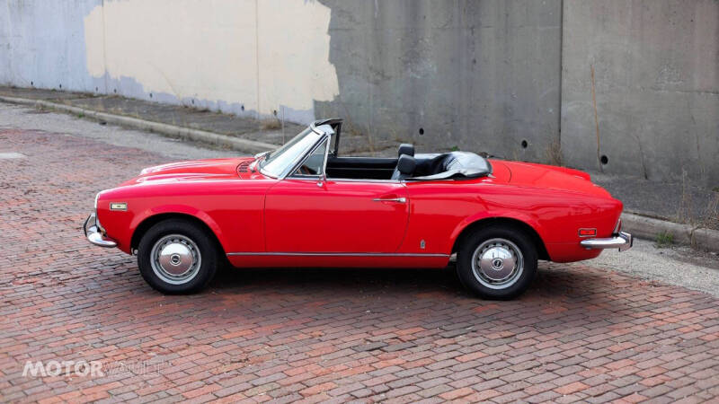 1973 FIAT 124 Spider