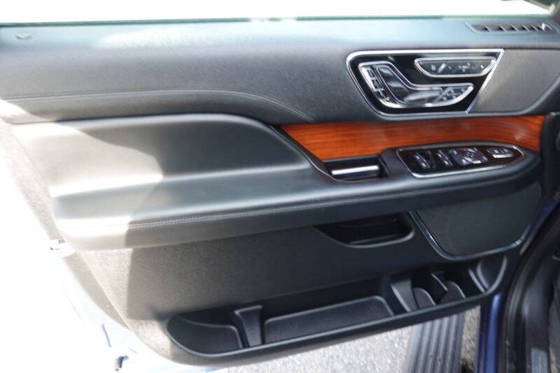 2019 Lincoln Navigator Select