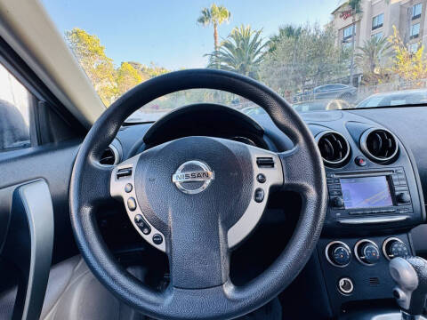 2011 Nissan Rogue SV