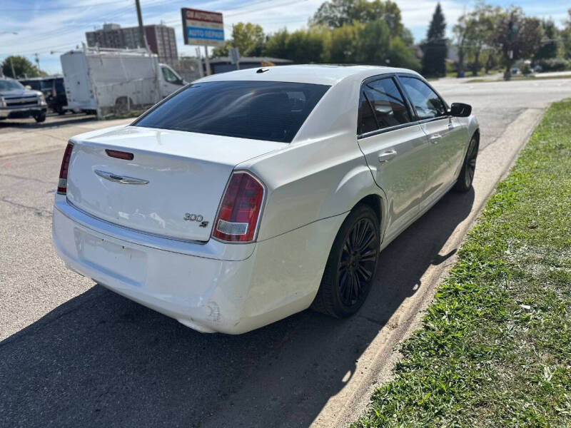 2013 Chrysler 300 S