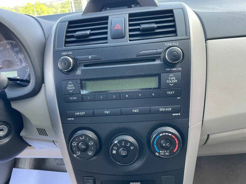 2013 Toyota Corolla LE