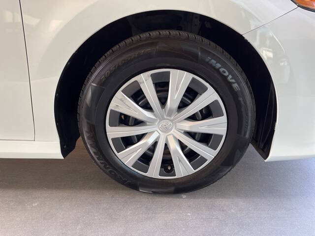 2020 Toyota Camry Hybrid LE