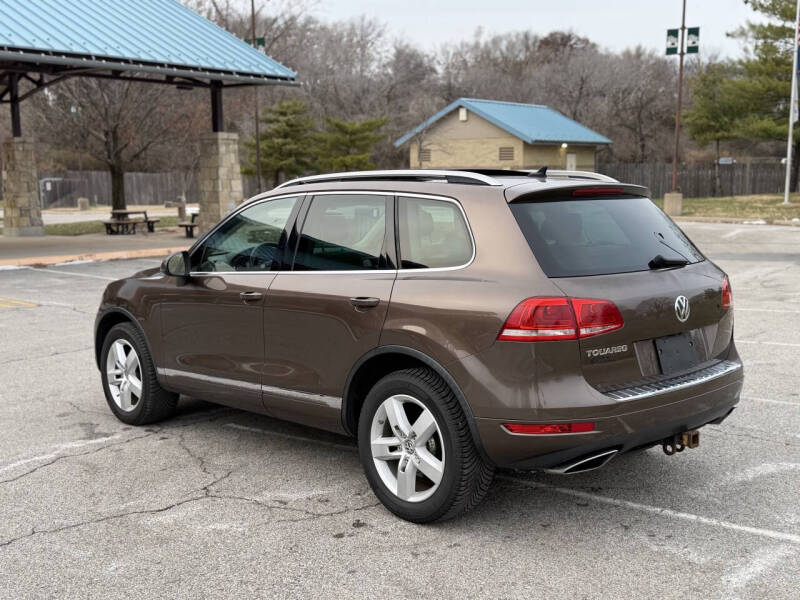 2012 Volkswagen Touareg TDI Sport