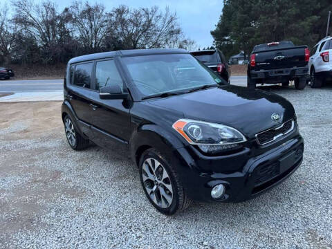 2013 Kia Soul +
