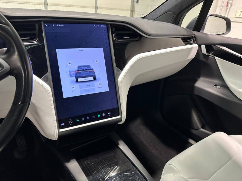 2019 Tesla Model X Standard Range