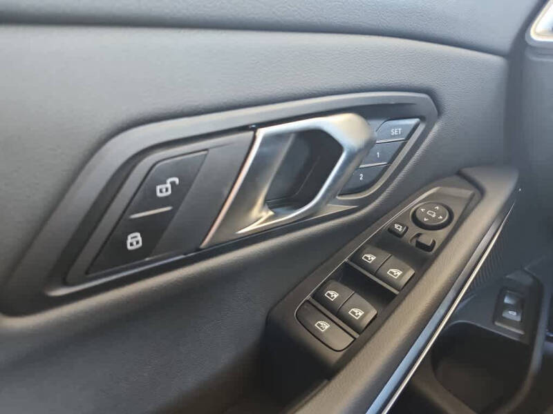2026 BMW 3 Series 330i
