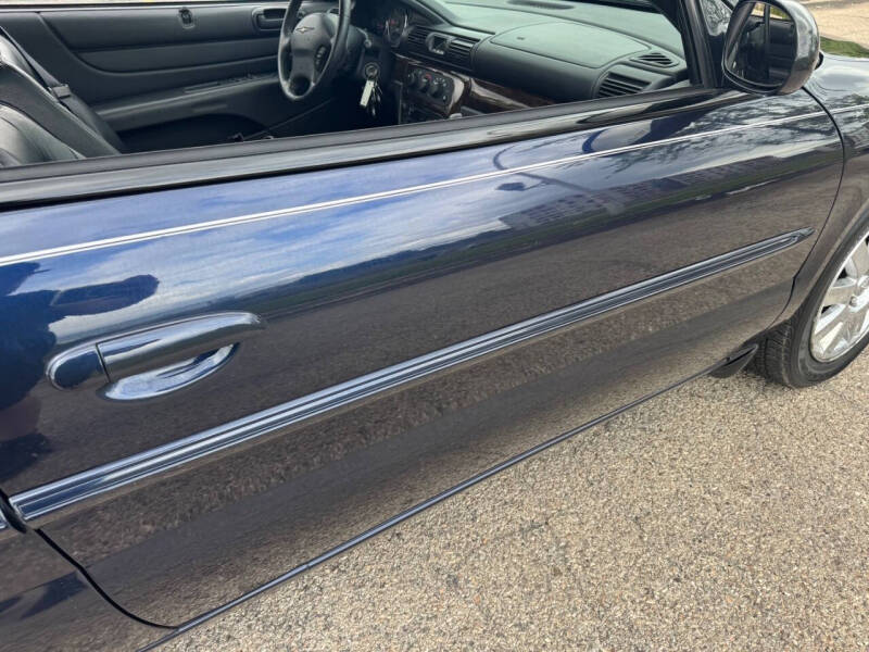 2004 Chrysler Sebring LXi