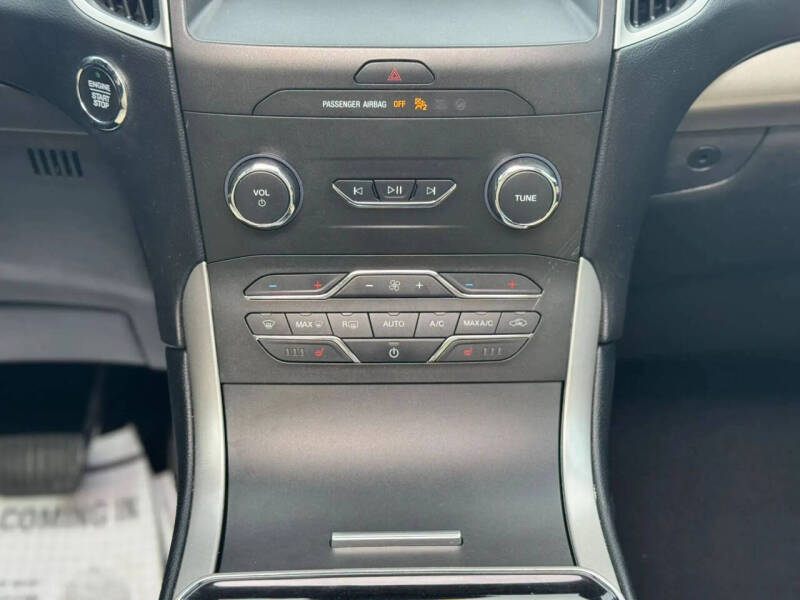 2019 Ford Edge SEL