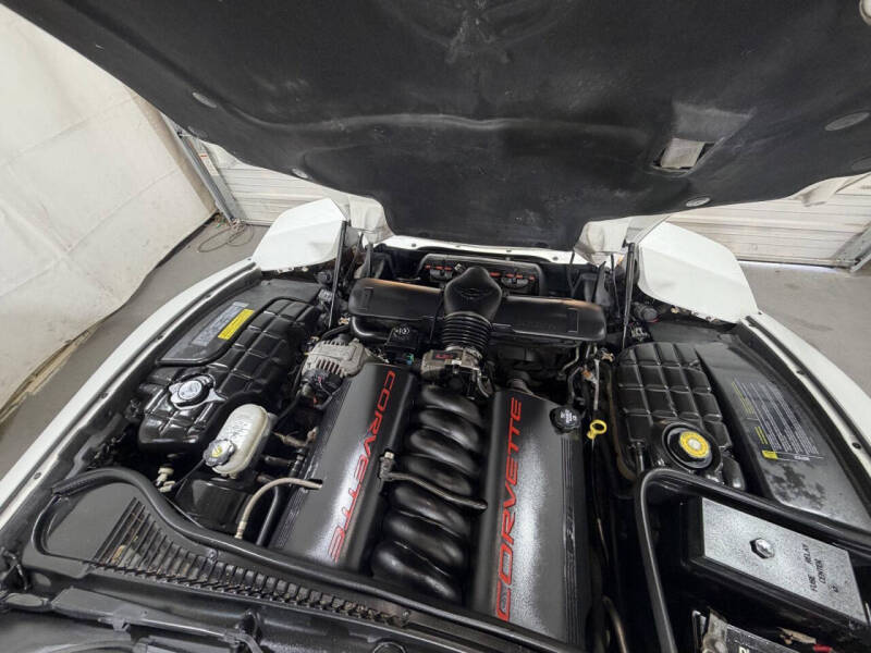 2004 Chevrolet Corvette