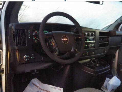 2014 GMC Savana LT 3500