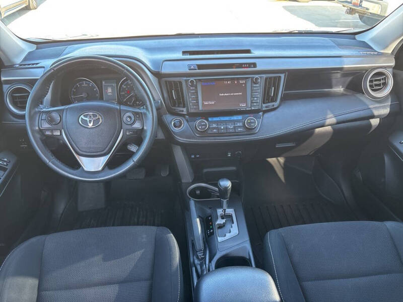 2017 Toyota RAV4 XLE
