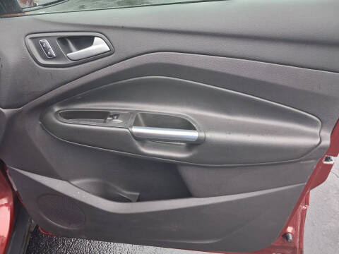 2015 Ford Escape SE