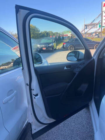 2015 Volkswagen Tiguan S