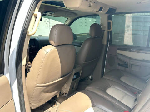 2004 Ford Explorer Eddie Bauer