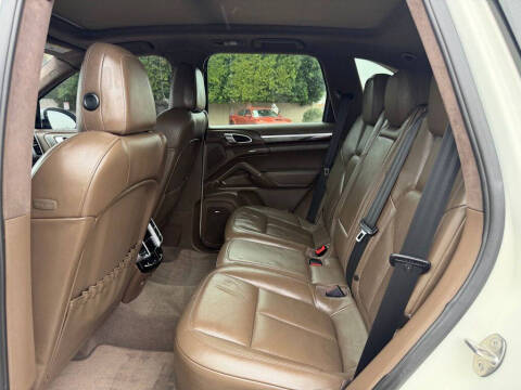 2012 Porsche Cayenne Turbo